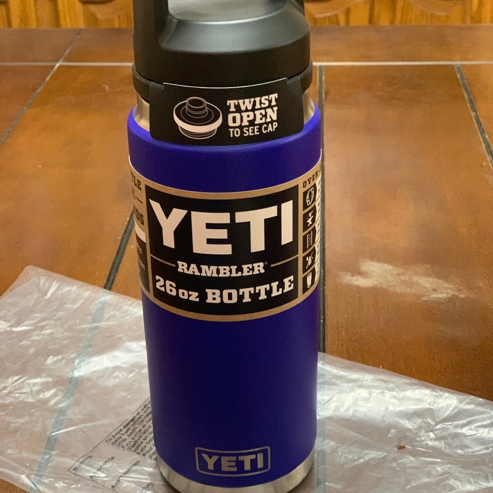 Looking for an Offshore Blue YETI 26 oz Rambler?  NWT unregistered with tags.